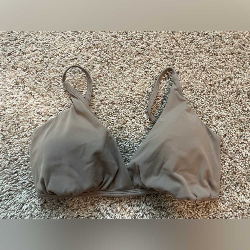 Excellent condition! Worn once, Buffbunny Size L Plunge Bra